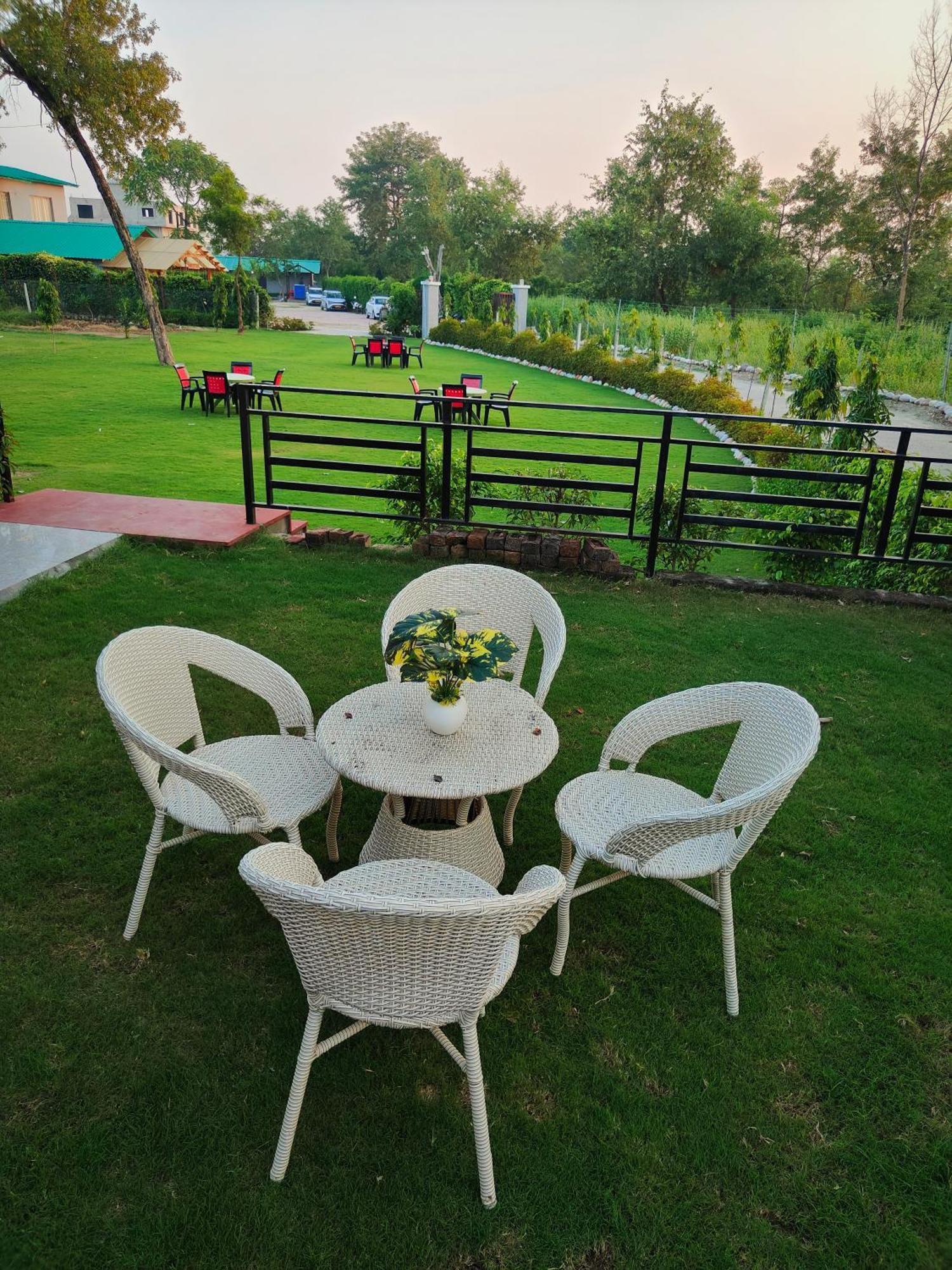 The Jungle Joy Resort & Spa Ramnagar  Εξωτερικό φωτογραφία